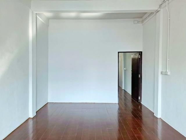 แมคโคร สาทร 1.2 กม. BTS เซนต์หลุยส์ 1.6 กม.ให้เช่าตึกแถว 3 ชั้น รร.นานาชาติเซนต์แอนดรูว์ส 2.8 กม.3 นอน 2 น้ำ เอ็มไพร์ ทา 6