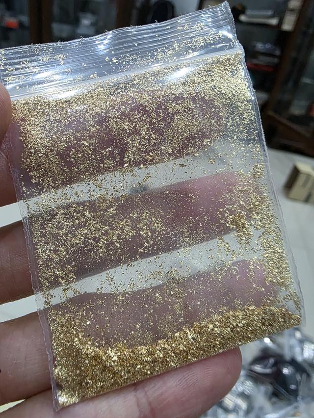 ของสะสม ผงสีทอง 1 ถุง ไม่ทราบว่าคืออะไร สวย เดิมๆ ขายตามสภาพ พร้อมส่ง