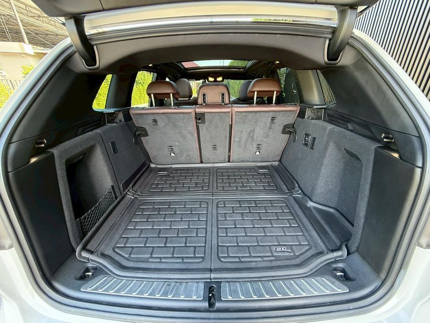 BMW X3 xDrive20d M Sport ปี 22  รถบ้านมือเดียวป้ายแดง สภาพสวยพร้อมใช้ 14