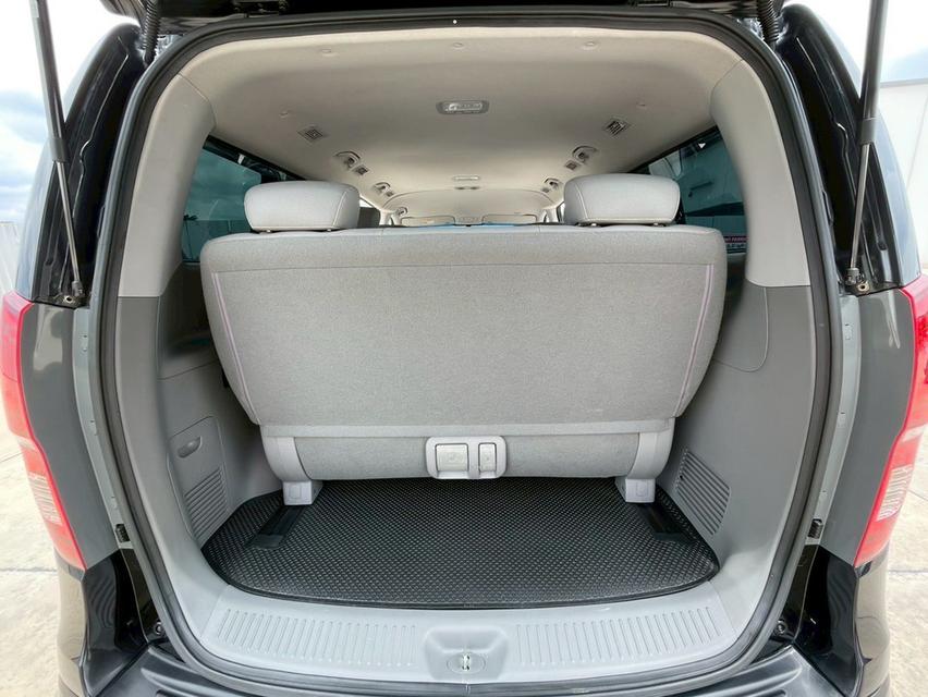 Hyunda H1 2.5 Elite ปี 18 สภาพสวย 8