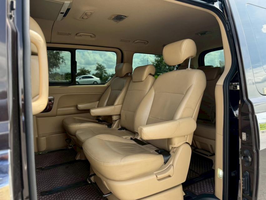 Hyundai H1 2.5 Elite (Minorchange) 2019 สีน้ำตาล ออโต้  19
