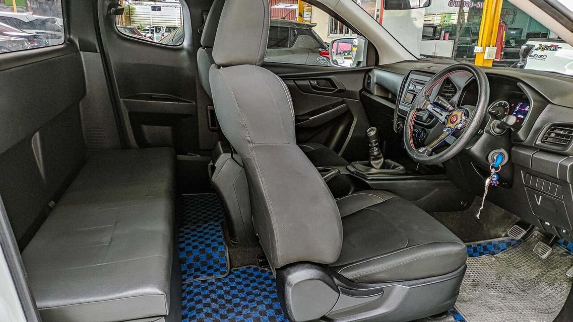 ISUZU D-MAX 1.9 S 2020
