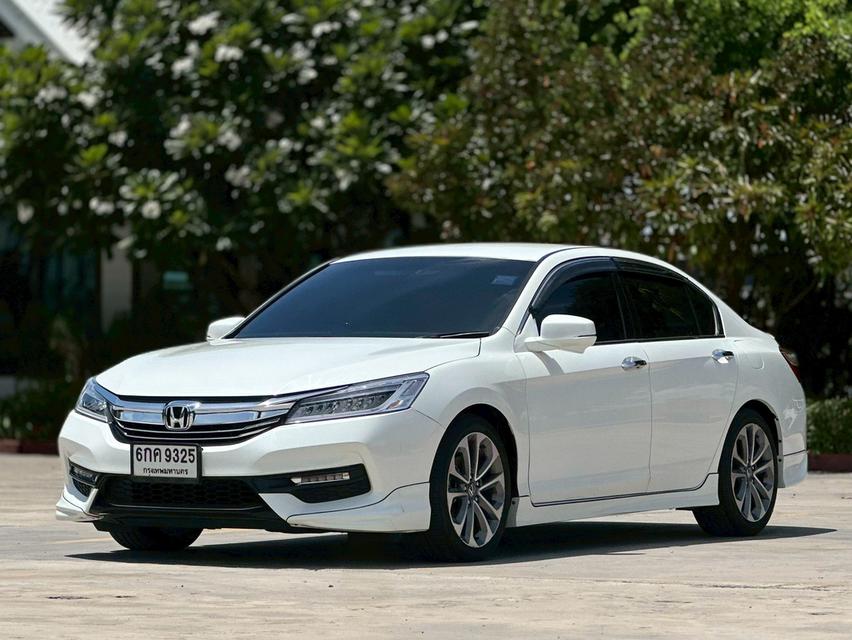 รหัสรถ PAT9325 Honda Accord 2.0EL A/T สีขาวมุก ปี 2017