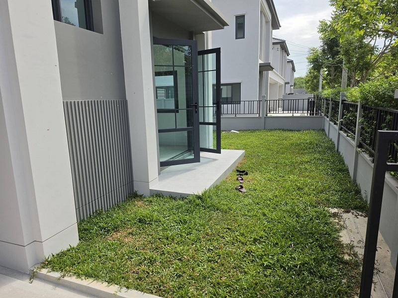 ขาย/ให้เช่าบ้านแฝดหลังใหม่ หน้าบ้านไม่ชนใคร บ้านกลางเมือง ดิ อิดิชั่น ศรีนครินทร์-สวนหลวง ประเวศ กทม. 2