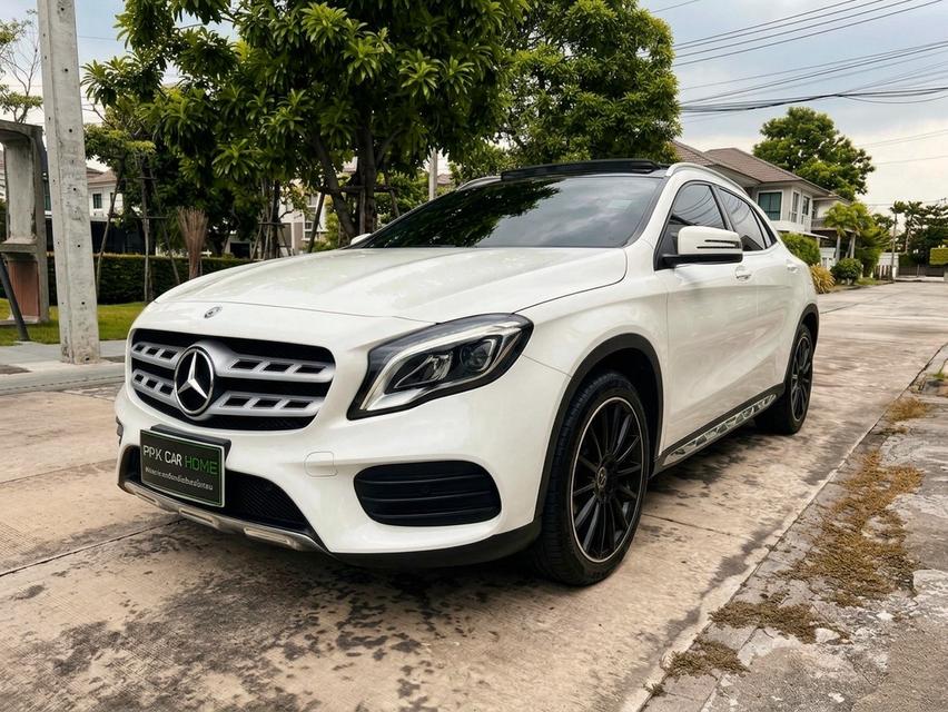 ลดราคา!! ปี2018 BENZ GLA250 AMG facelift TOP มือเดียวป้ายแดง