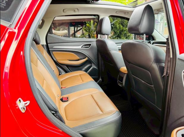 MG ZS 1.5 X+ SUNROOF ปี 2023 8
