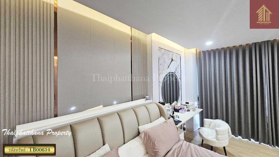 หมู่บ้านกรองทอง พาวิลเลี่ยน 55/1 12