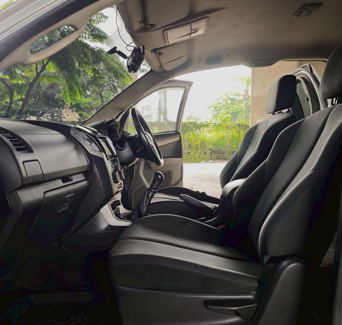 Isuzu D-MAX 2.5 Z-DDI Hi-Lander MT ปี 2012 6