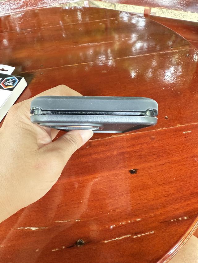 otterbox  iphone 16 pm 3