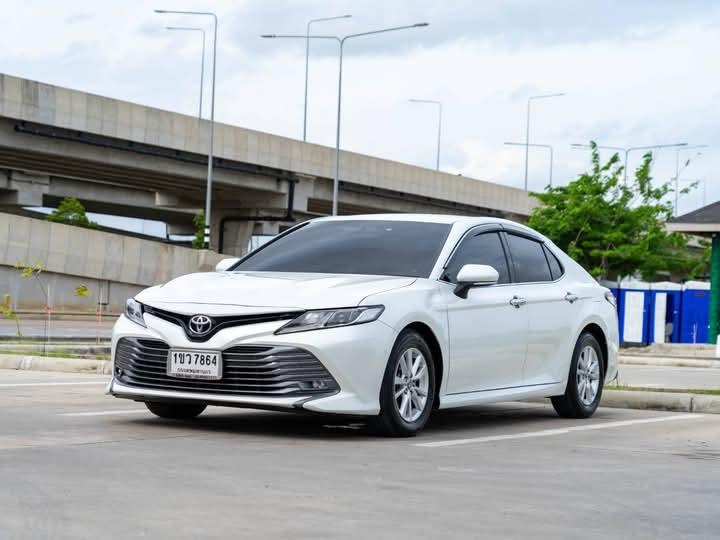 ปล่อยขายด่วน TOYOTA CAMRY 3