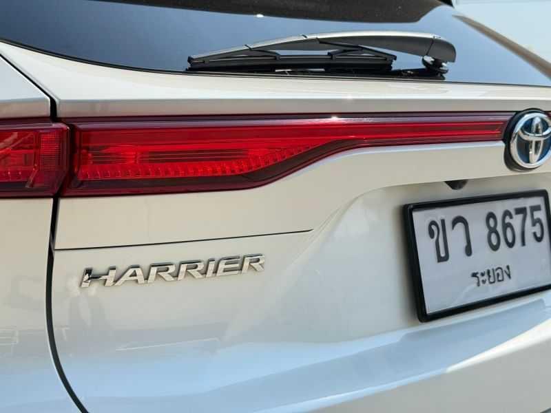 TOYOTA HARRIER 2.5 HYBRID S SUV 2WD 2022 8