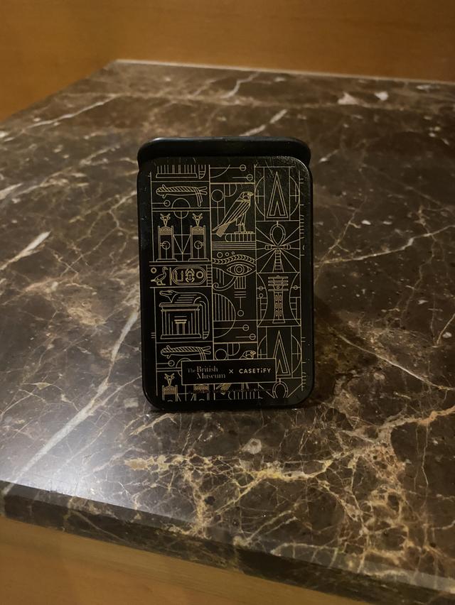 Casetify card holder  3