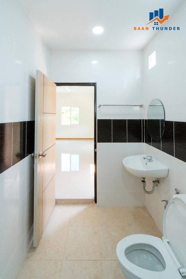 บ้านเดี่ยวสไตล์โมเดิร์น บ้านสร้างเสร็จใหม่ ในโครงการกฤษดา 26 ถ.บรมราชชนนี นครชัยศรี 11