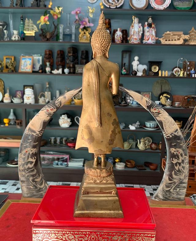 พระพุทธรูปเก่า เนื้อทองเหลือง 3