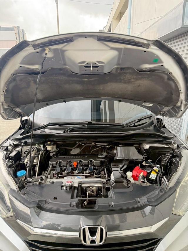 HONDA HRV 1.8E LIMITED 2018 สีเทา เข้าศูนย์ทุกระยะ 16