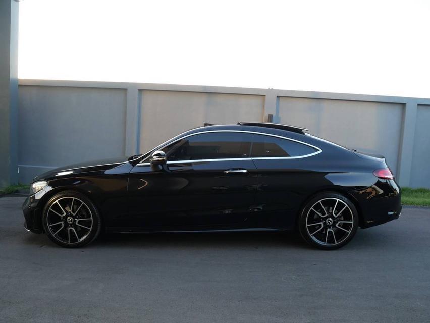 2022 Benz C200 Coupe AMG FaceLift รูปย่อยที่ 3