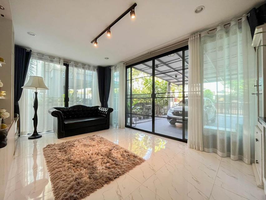 ขายบ้านเดี่ยว The Plant ฉลองกรุง ตกแต่ง สไตล์ luxury 2 ชั้น 100 ตรว 4