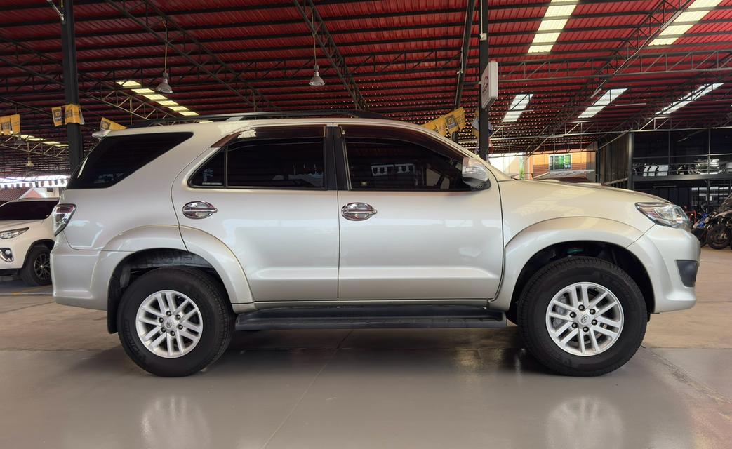 TOYOTA FORTUNER 3.0V NAVI ปี 2013 จด 16 รูปย่อยที่ 4