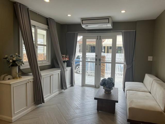 ให้เช่าทาวน์โฮม 2 ชั้น 220 ตรม. 3 ห้องนอน หมู่บ้านวัฒนา นราธิวาสราชนครินทร์ 22 รีโนเวทใหม่ บ้านสวยเฟอร์นิเจอร์ครบ บิ้วอิ 4