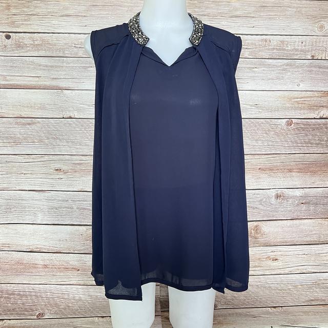 เสื้อแฟชั่น ใส่น้อยมาก มือสองเหมือนใหม่ 