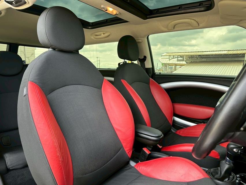 MINI Cooper Clubman (R55) Body ประตูตู้กับข้าว 1.6L Panoramic Glass Roof 11