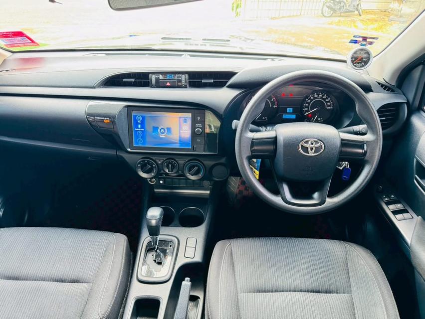#TOYOTA  Hilux Revo Doublecab เครื่อง 2.4 cc, รุ่น Entry Z edition AUTO ปี 2024 ~ไมล์แท้ 2x,xxx กม ~เกียร์อัตโนมัติ CVT รูปที่ 5