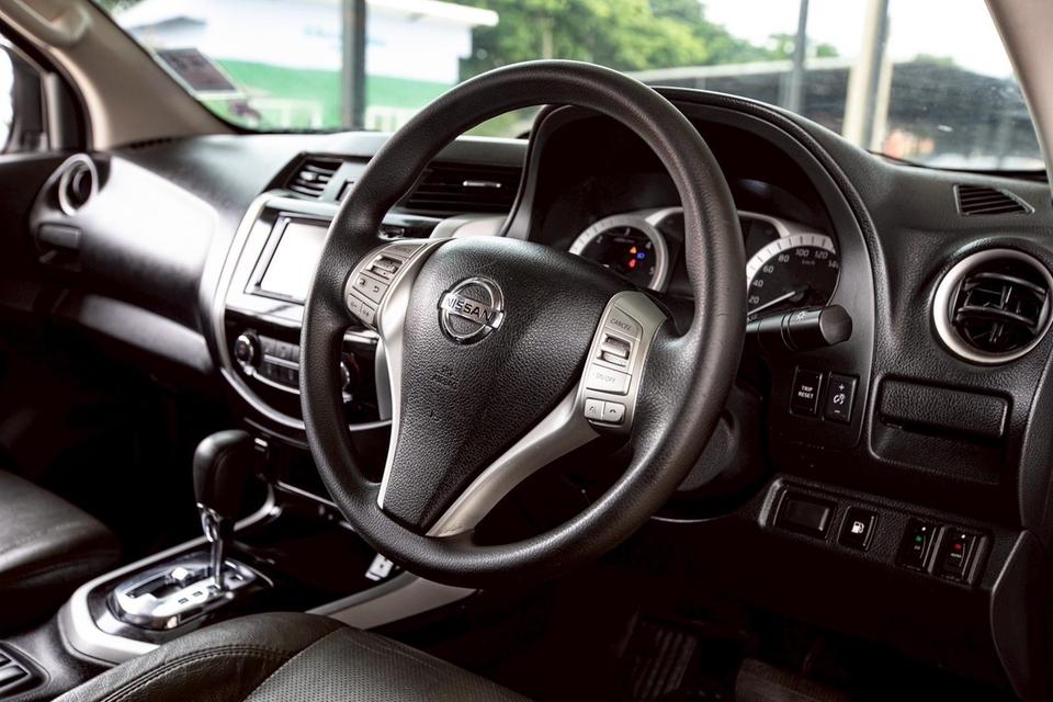 Nissan  11