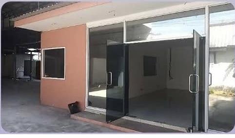 ให้เช่าโกดังพร้อมออฟฟิศชั้นเดียว เนื้อที่ 100 ตรว. ปากซอยนาคนิวาส 18 ลาดพร้าว 71 ทำเลดี เลียบด่วน 2