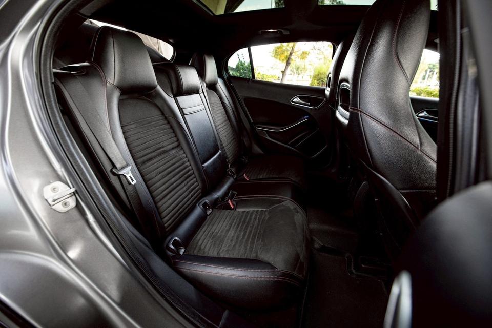 Mercedes Benz Gla250 ปี 2017 14