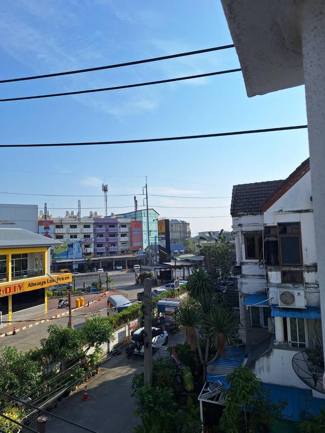 บ้านทาวน์เฮาส์ 3 ชั้น 12