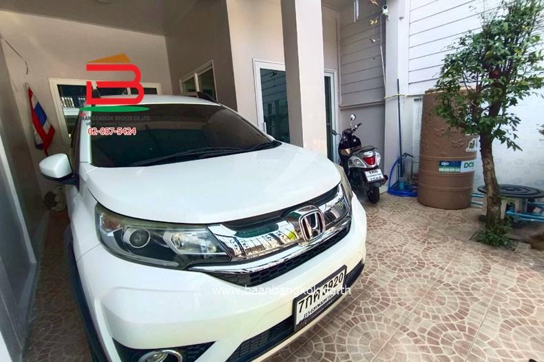 ทาวน์เฮ้าส์ เบญจพฤกษ์ (ใกล้มหาลัยเทคโนโลยีราชมงคลธัญบุรี) เนื้อที่ 18.3 ตรว. ตำบลคลองห้า อำเภอคลองหลวง จังหวัดปทุมธานี 4