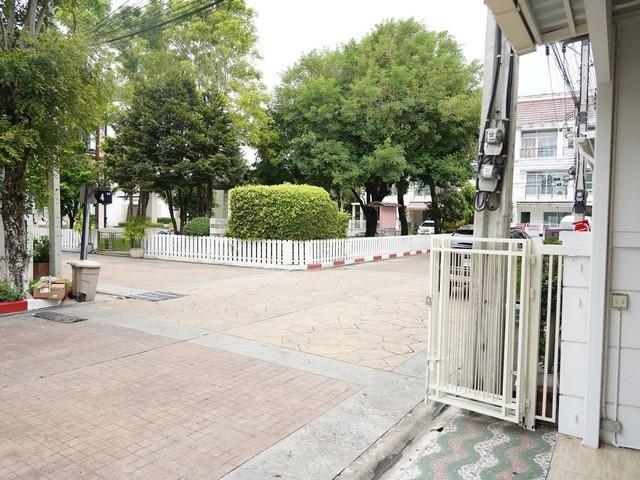 ขายทาวน์โฮม โครงการ บ้านกลางเมือง สุขุมวิท 113 รีโนเวทใหม่ทั้งหลัง 4