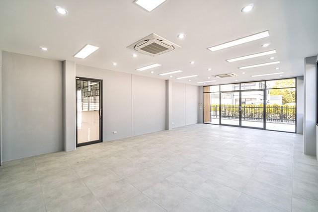 ขายหรือให้เช่าโรงงานพร้อมสำนักงานสร้างใหม่พื้นที่สีม่วงเข้ม ลำลูกกาคลอง9  เหมาะสำหรับหลายๆธุรกิจ  ปทุมธานี 7
