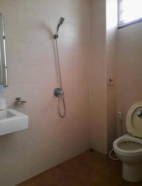 ให้เช่า บ้านเดี่ยว หมู่บ้านอยู่เจริญ 542 ซอยประชาราษฎร์บำเพ็ญ 24 ใกล้สนง.เขตห้วยขวาง เหมาะอยู่อาศัย เดินทางสะดวก 5