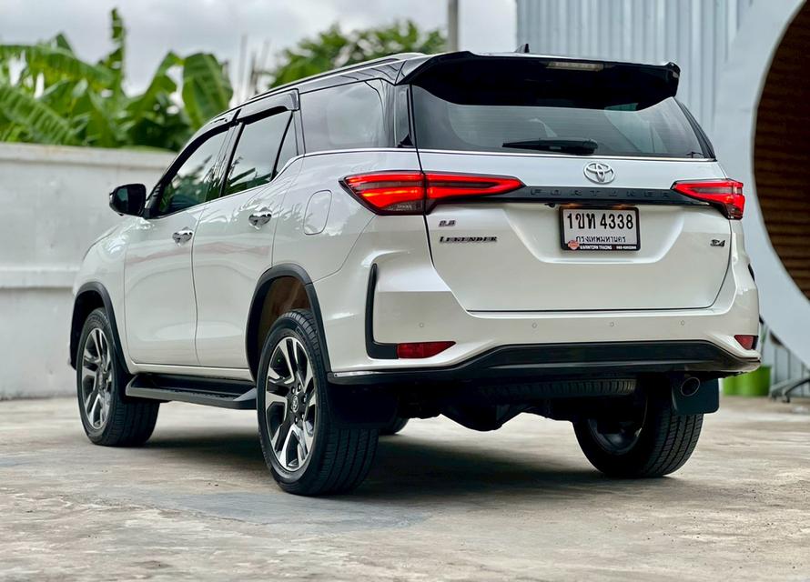 TOYOTA FORTUNER 2.8 LEGENDER BLACK TOP 4WD ปี 2020 โฉม ปี15-ปัจจุบัน  6