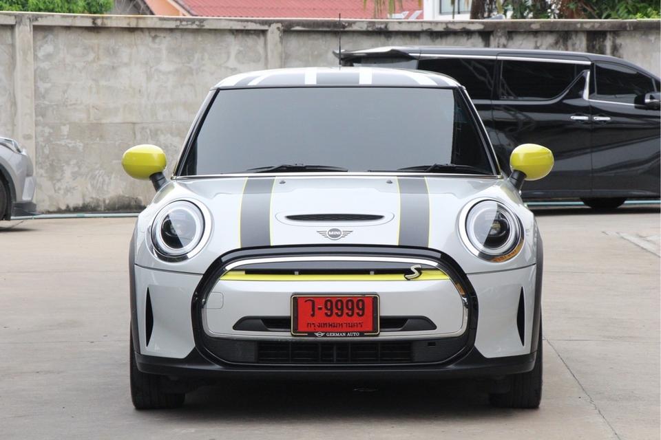 รหัสรถ PBG9999 MINI Cooper SE ปี 2021