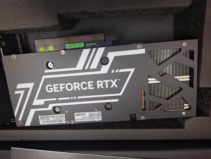 GALAX GeForce RTX 4070 1-Click OC 3X 12GB GDDR6X 192-bit 3