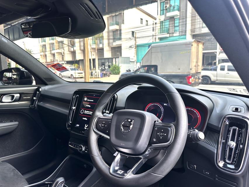 VOLVO XC40 2.0 T5 R-design AWD ปี2019 6