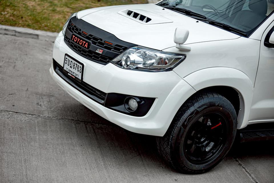 Toyota Fortuner 2.5V ปี15 15