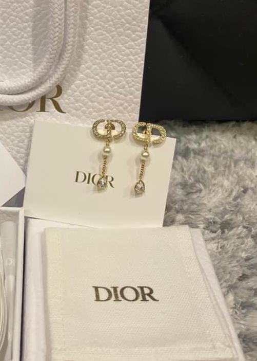 ต่างหู Dior แท้ 2