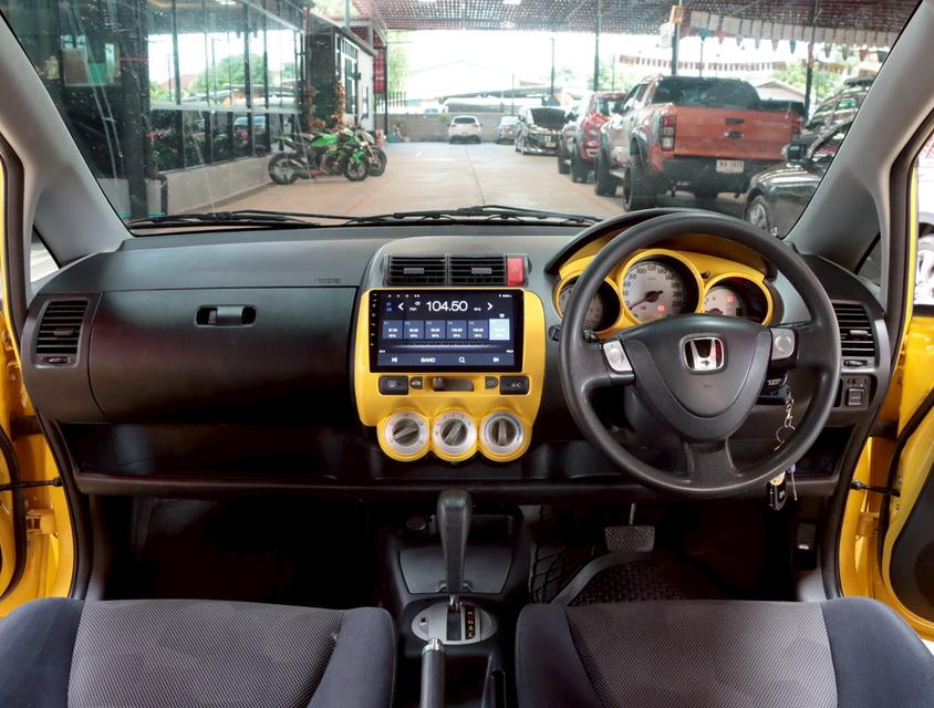 HONDA JAZZ 1.5 ปี 2006 6