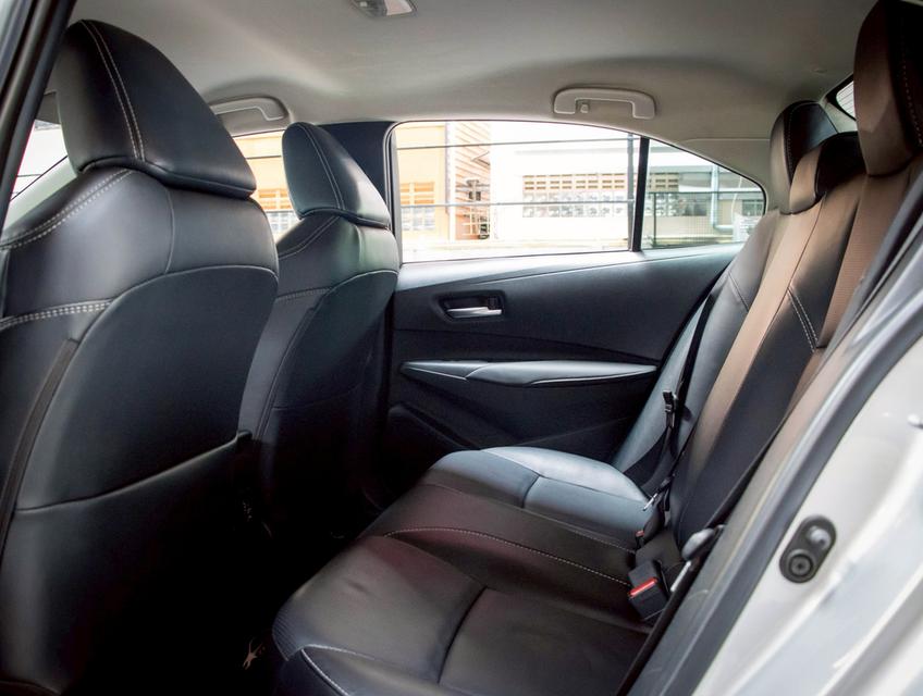 TOYOTA ALTIS 1.6 G ปี 2020 13