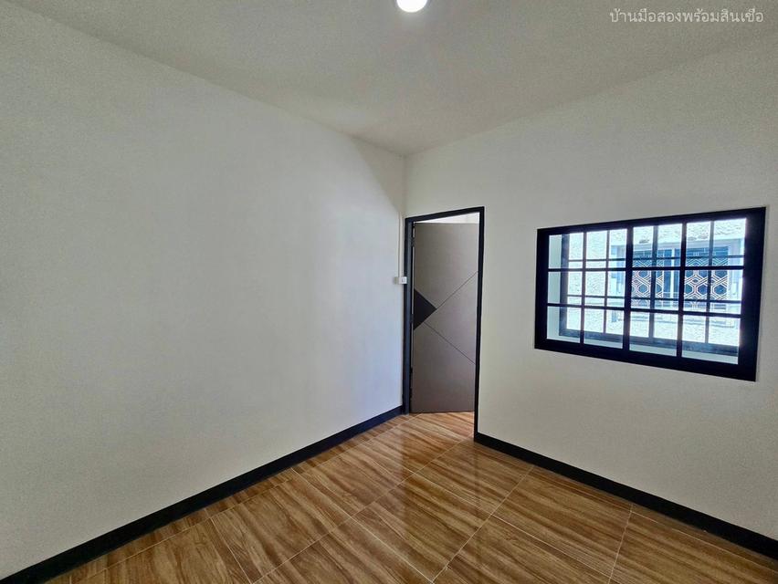 หมู่บ้านวรางกูล เลียบคลองสอง 6 18