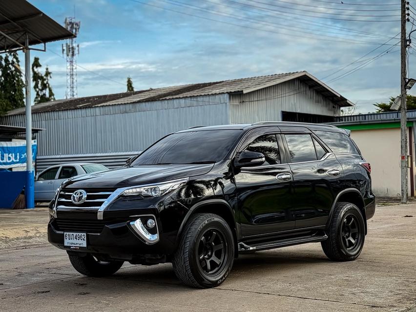 Toyota Fortuner 2.4V ปี16 3