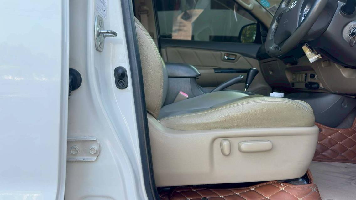 Toyota Fortuner 2.7 V เบนซิน+LPG ปี 2013 รูปที่ 13