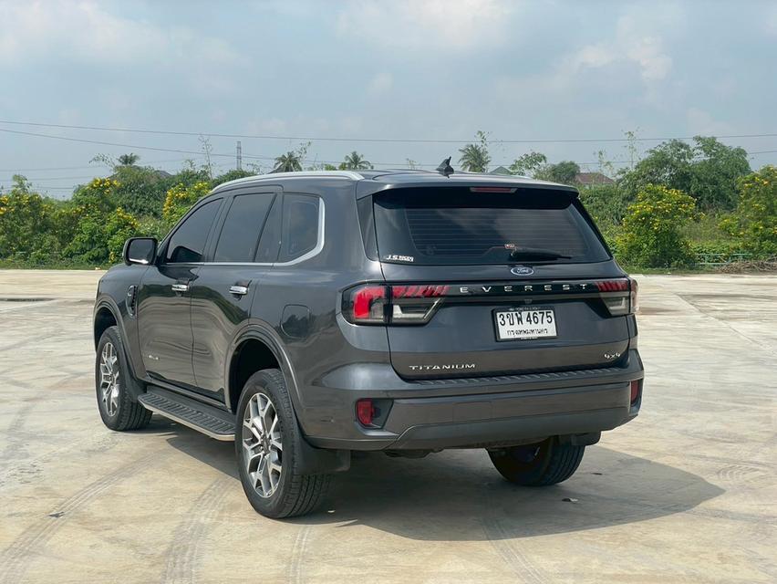 FORD EVEREST Y22 a 23 Wagon 4dr Titanium+7stAuto 4WD 2.0DTTi (Bi-Turbo) 10sp สีเทาดำ  5