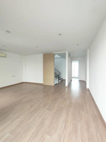 ให้เช่าโฮมออฟฟิต 4 ชั้น 300 ตร.ม. ถนนรามอินทรา ใกล้แฟชั่นไอแลนส์ ( จดทะเบียนบริษัทได้ ) 4