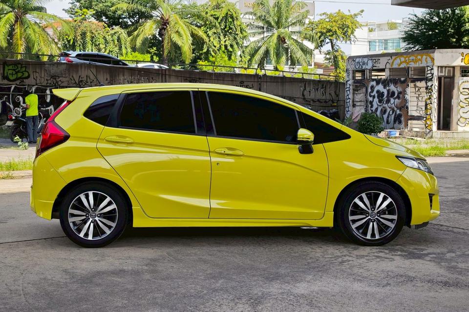 2015 Honda Jazz 1.5 SV AT รถสวย มือเดียว ป้ายแดง ไมล์น้อย รูปที่ 4