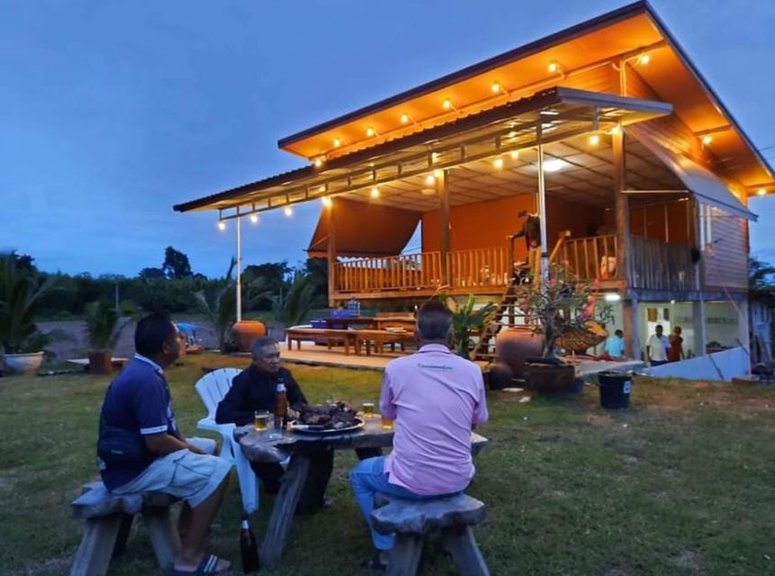บ้านที่ดินรีสอร์ทร้านอาหารบ่อตกปลาห้องพัก​คาเฟ่​ 3