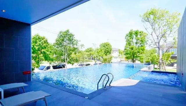 แยกสิริโสธร จัดเต็มเฟอร์ 3 นอน เซ็นทรัล ฉะเชิงเทรา 2.1 กม.ให้เช่าบ้านเดี่ยว 2 ชั้น 162 ตร.ม.42 ตร.วา.ติดถนนใหญ่ 3 น้ำ 3